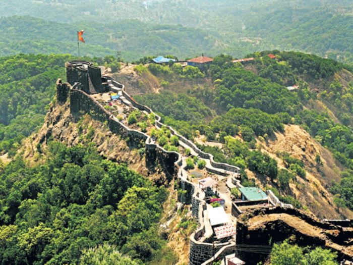 Honor and special facilities provided to defense personnel in ancient india